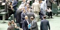 پشت پرده افشای رسوایی خودروها توسط مجلس/ پای تندروها و امام صادقی‌ها در میان است
