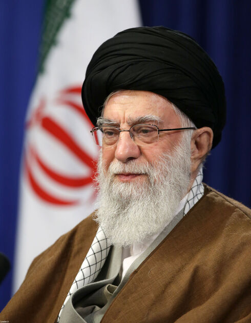 تصاویر حضور ویدئوکنفرانسی رهبری در جلسه ستاد ملی مبارزه با کرونا