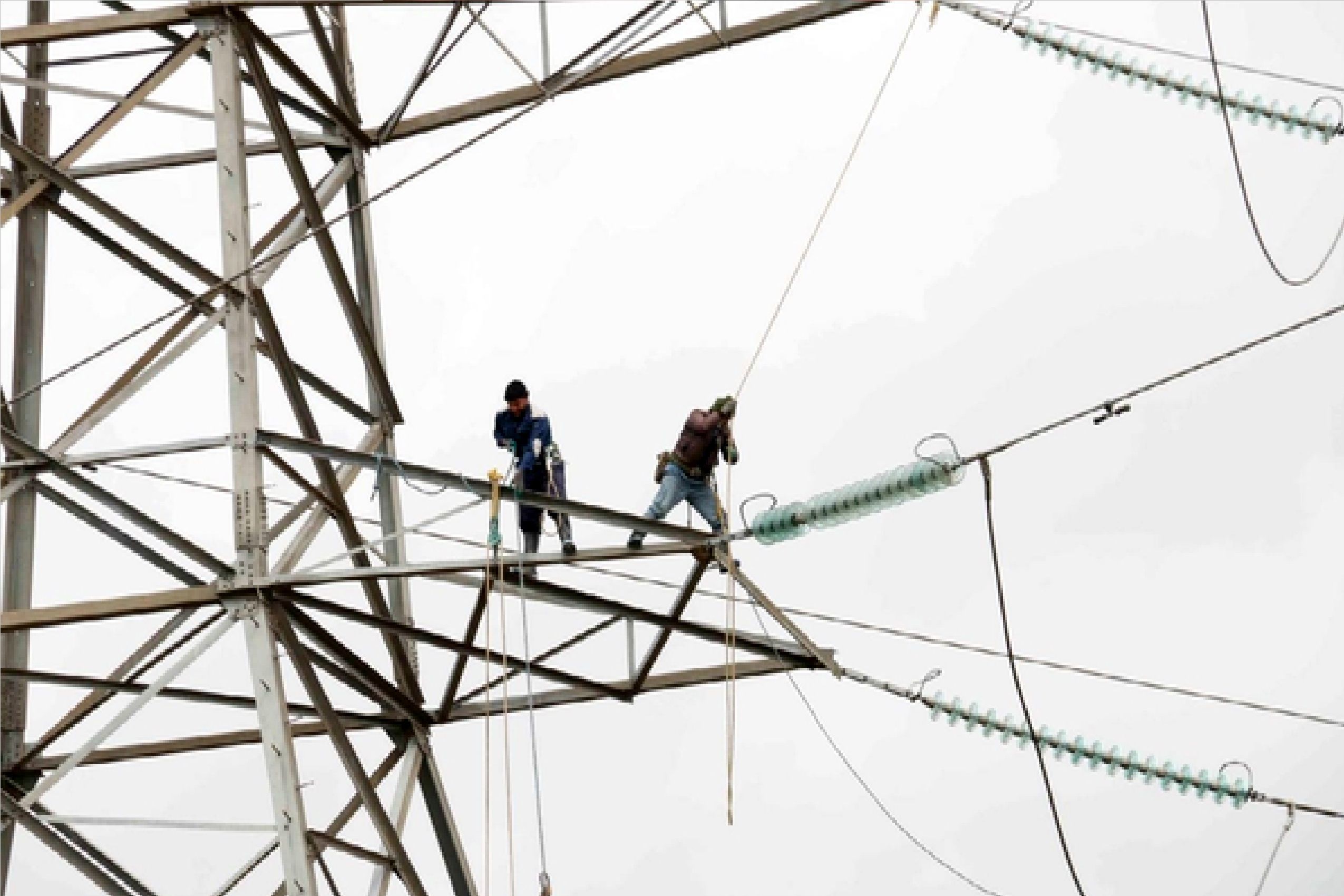 ابلاغ 10 دستور مهم توانیر برای ارتقاء ایمنی کارکنان + جزئیات