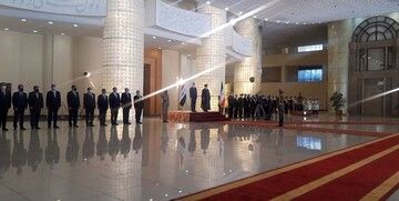 عکسی از استقبال رسمی ابراهیم رئیسی از نخست وزیر عراق
