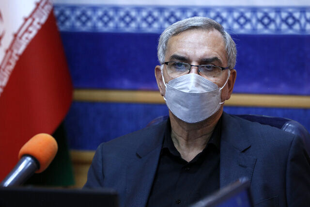 وزیر بهداشت: فقط بیمارستان‎‌های تهران را نبینید، اوضاع بسیار خراب است/ رکورد واکسیناسیون در هفته شکست