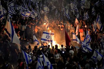 خانواده اسرای اسرائیلی به خیابان‌ها آمدند/ اعتراضات گسترده شد+ فیلم
