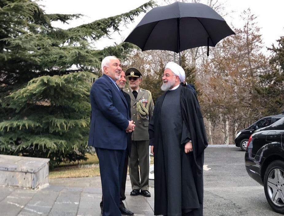 ظریف بازگشت/ حضور در مراسم استقبال از نخست‌وزیر ارمنستان +تصاویر
