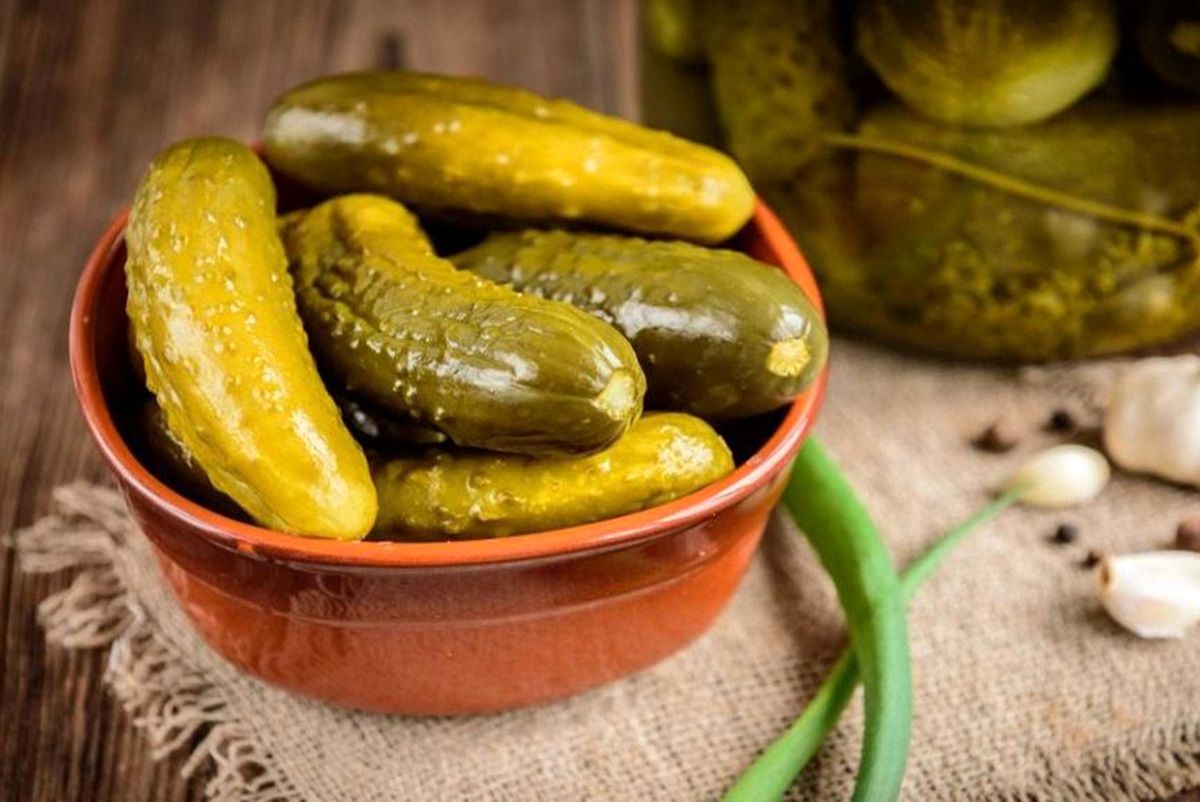 این هشدار را جدی بگیرید / خطر آلودگی سالمونلا در ترشی و شورهای فلهای و خانگی!
