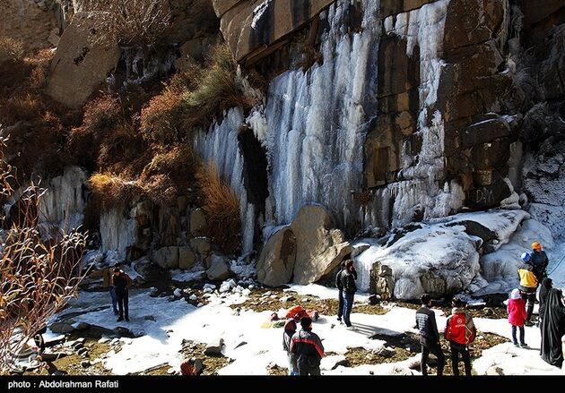 یخ زدن آبشار گنجنامه همدان