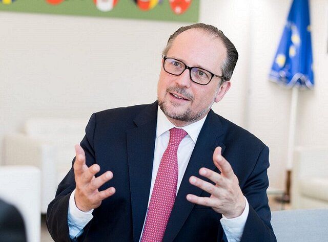 وزیر خارجه اتریش: اوکراین نباید نامزد عضویت در اتحادیه اروپا شود