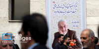 خاتمی بر پیکر روزنامه‌نگار باسابقه نماز خواند/ ظریف و همتی هم آمدند + عکس