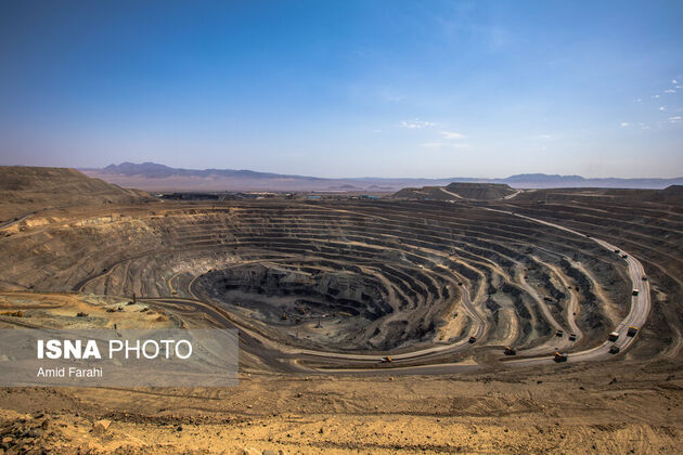 62252002_amid-farahi-26
