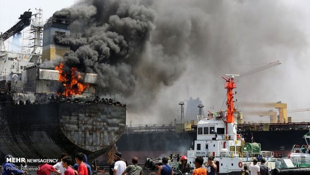 انفجار و آتش‌سوزی نفتکش در اندونزی