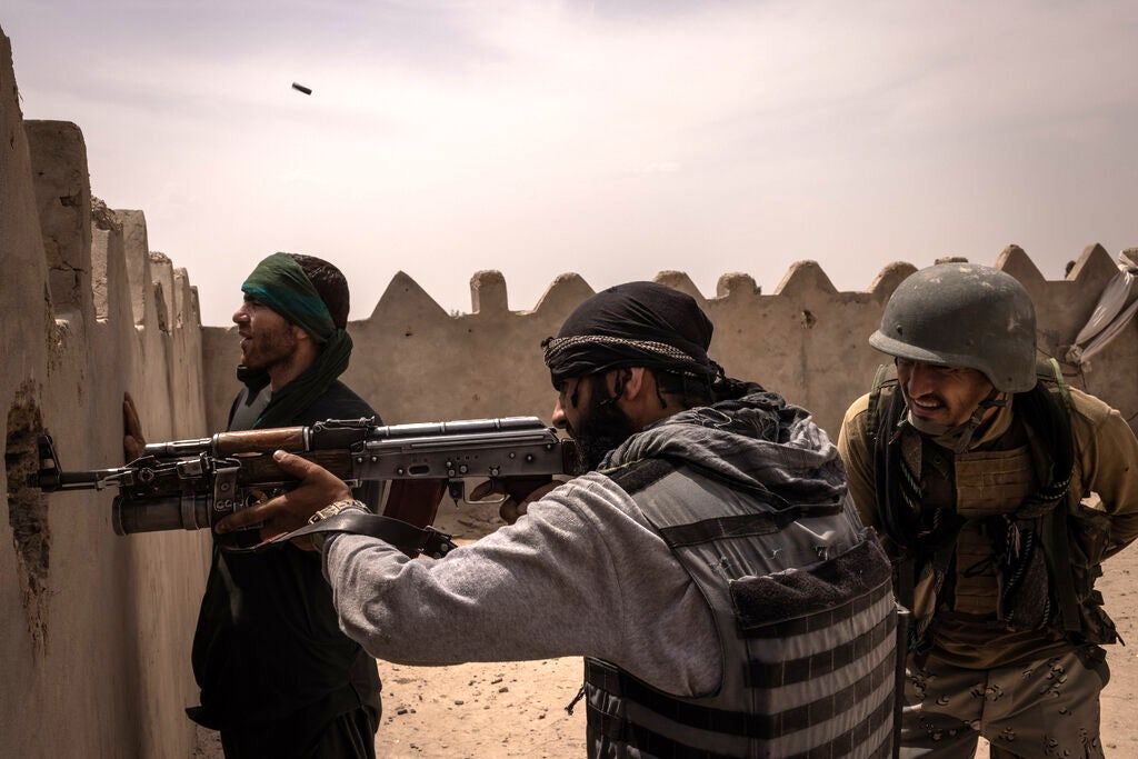  نیروهای آمریکایی مردم افغان را به رگبار بستند+ فیلم
