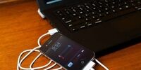 مضرات شارژ کردن گوشی با کابل USB