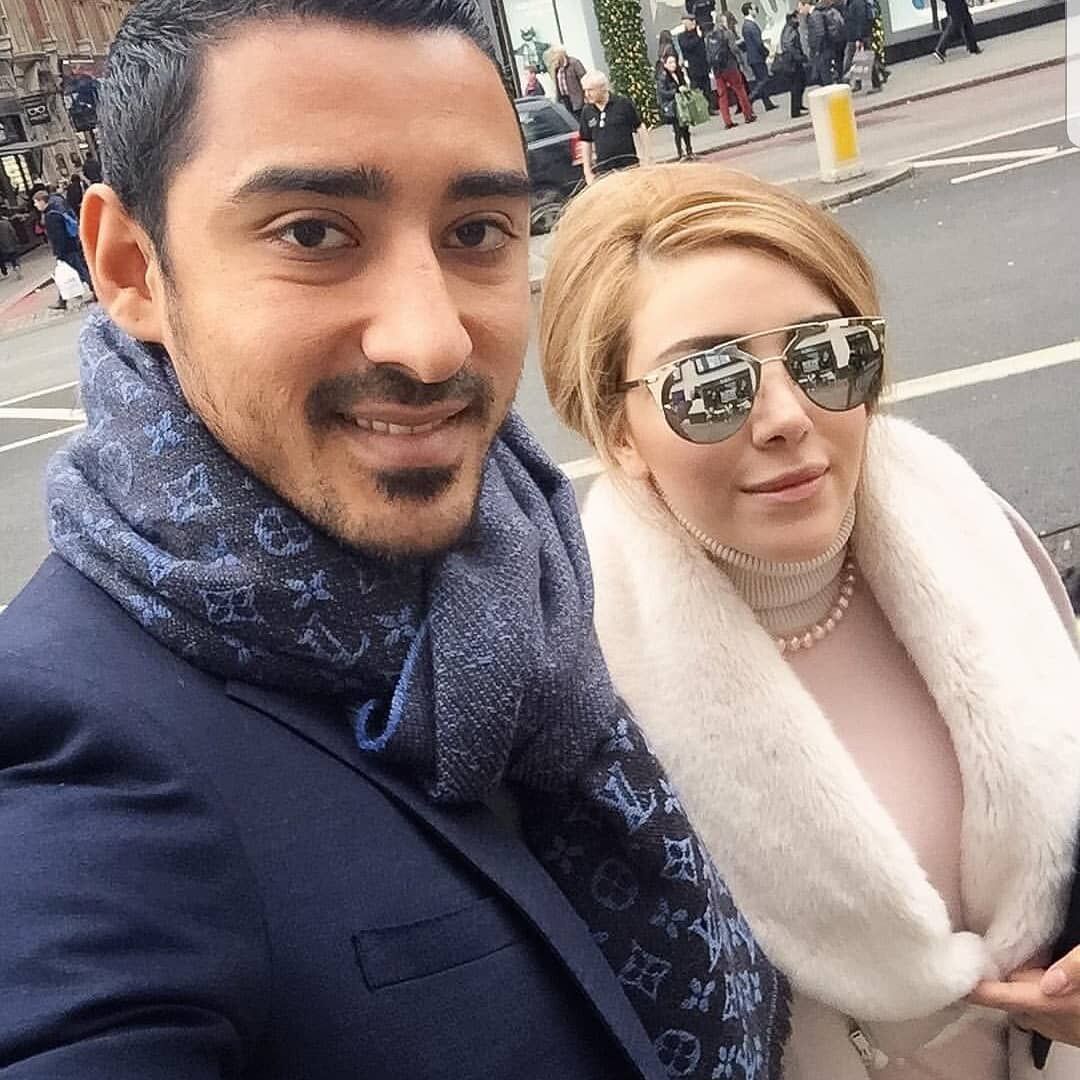 گوچی و پسرش در حال نواختن پیانو+عکس