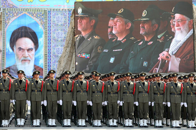 مراسم مشترک دانش‌آموختگی دانشجویان دانشگاه‌های افسری ارتش