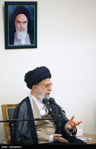 دیدار مسئولان و فعالان فرهنگی استان‌های یزد و همدان با رهبر معظم انقلاب