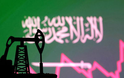 عربستان مشتریان آسیایی نفت را غافلگیر کرد/ تغییر قیمت نفت 