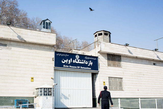 جزئیات درگیری و آتش سوزی در زندان اوین/ روی مین رفتن زندانی ها تکذیب شد