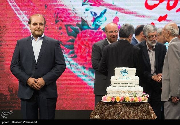 آئین تجلیل از خدمات فرهنگی و هنری محمدباقر قالیباف