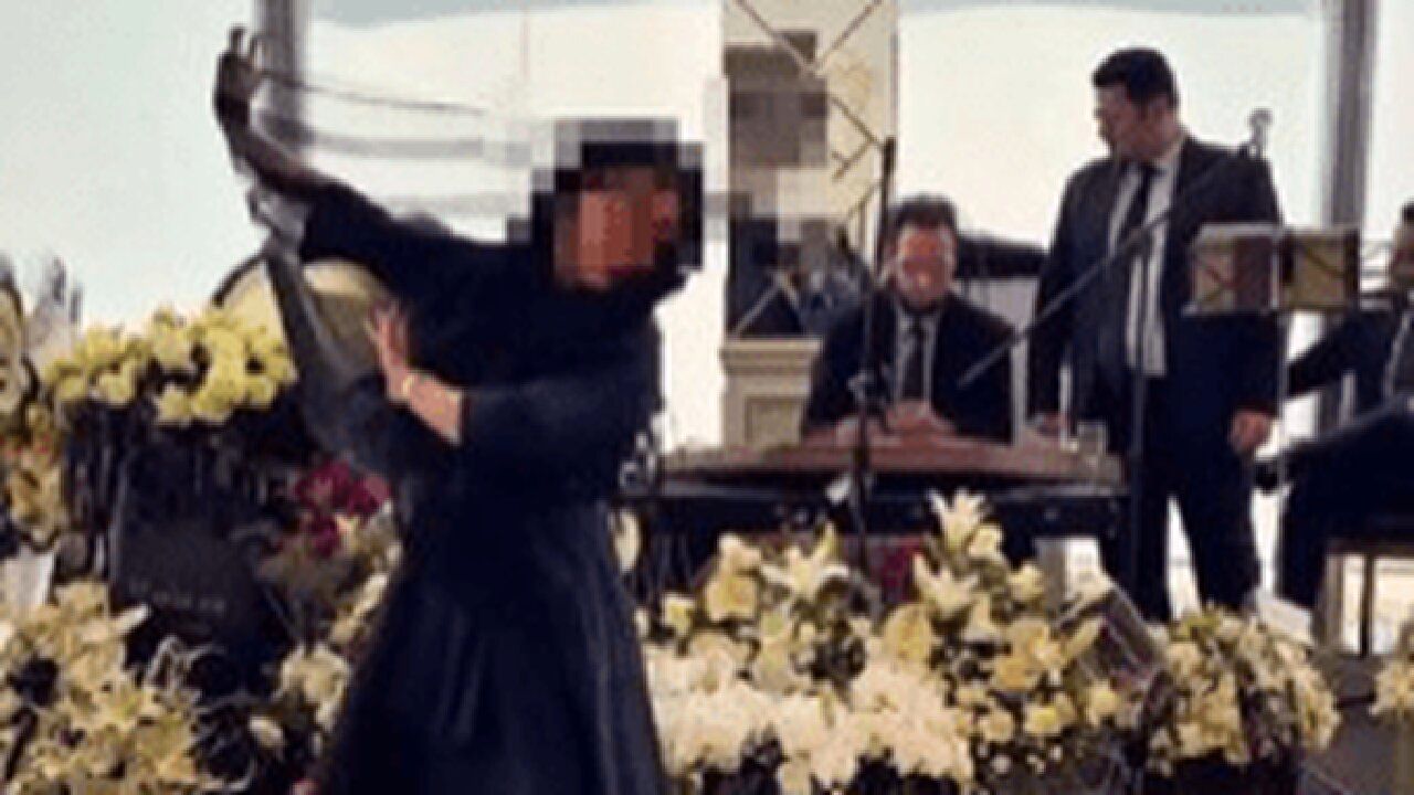 از دف و نی تا گلآرایی طلاکوب / مراسم ختم هم لوکس شد!