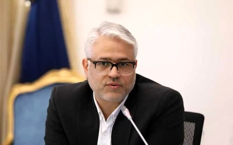 معاون وزیر ارتباطات: برخی هنوز اینترنت را صرفاً یک تهدید رسانه‌ای می‌بینند/ نتیجه سیاست فیلترینگ آقایان چه شد؟/ دولت اجازه نمی‌دهد رؤیای خطرناک «ایران جدا از اینترنت» به واقعیت تبدیل شود