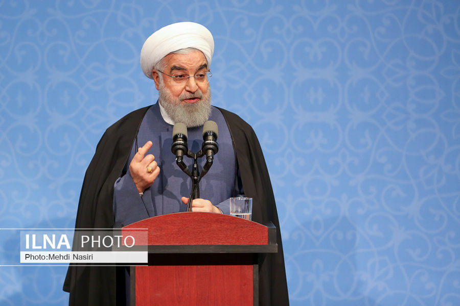 روحانی: می‌خواستند با فشار حداکثری،  مردم در برابر نظام قرار بگیرند/تورم ماهانه نسبت به قبل روند کاهشی داشته است