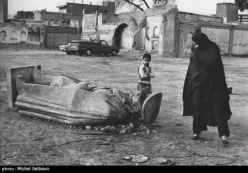 انقلاب اسلامی ایران از دریچه دوربین عکاس فرانسوی