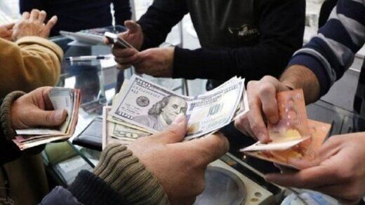 پس لرزه های تصمیم دولت درباره دلار /سلاح ورزی: کاش از اشتباهات گذشته درس بگیریم