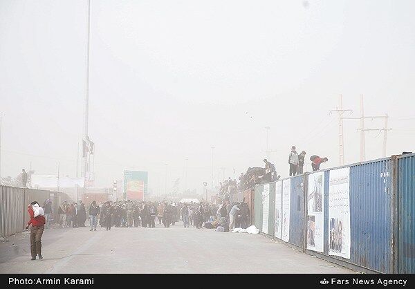 زائران اربعین در مرز مهران