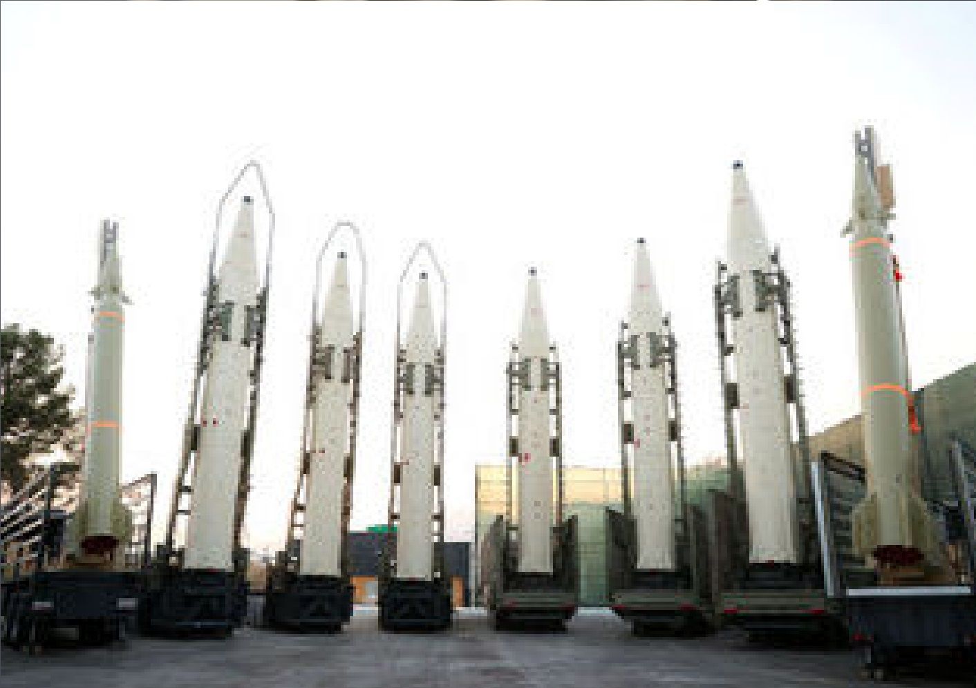 قدرت نمایی در راهپیمایی 13 آبان / موشک ها به نمایش درآمدند + فیلم