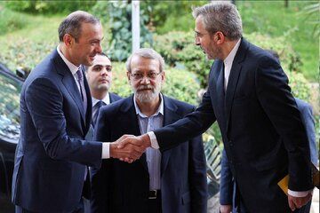 بازگشت علی باقری کنی به دبیرخانه شعام / بر باقری چه گذشت که معاون علی لاریجانی شد؟