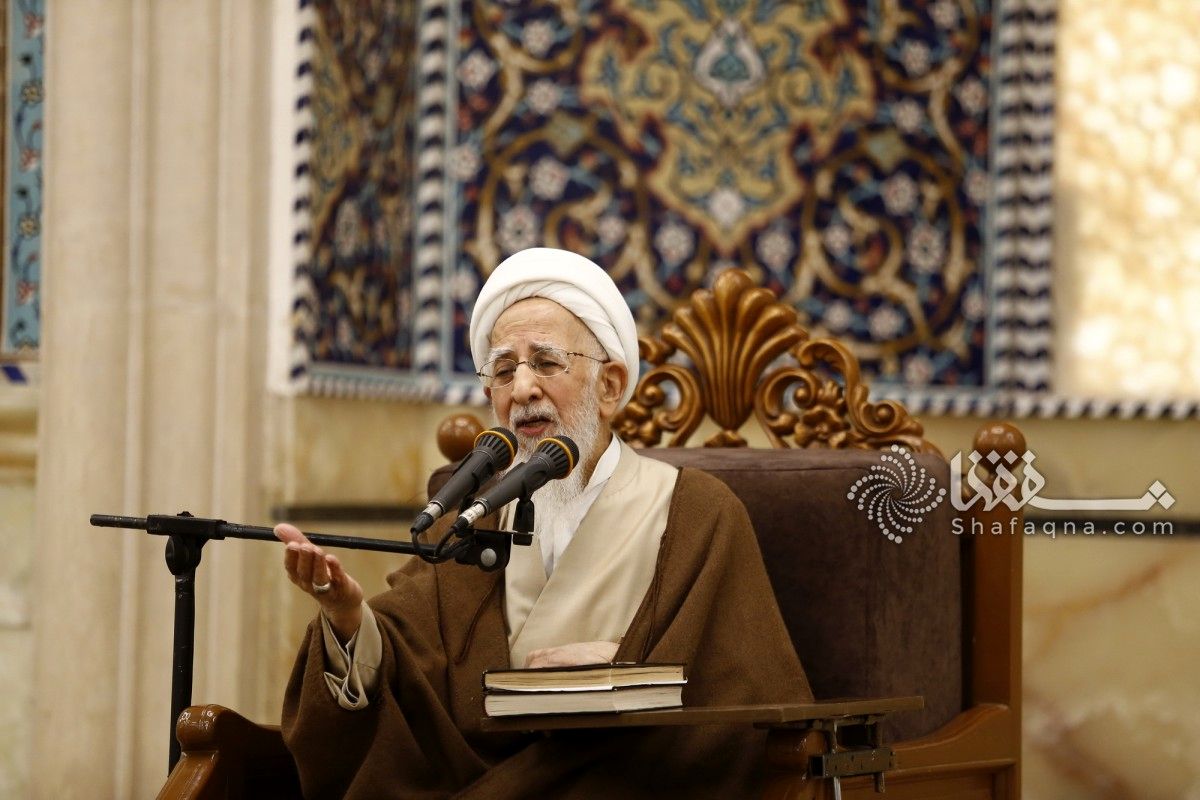 تصاویری از کلاس درس آیت الله جوادی آملی در سال تحصیلی جدید
