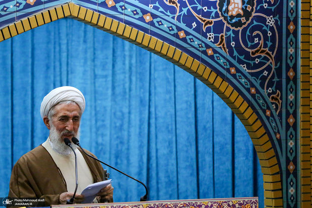 کنایه امام جمعه تهران به دولت روحانی درخصوص حذف ارز ترجیحی