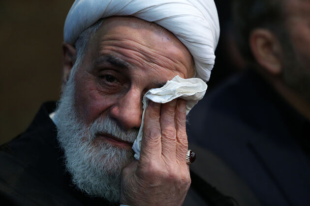 وداع مسئولان با پیکر آیت الله هاشمی در حسینیه جماران