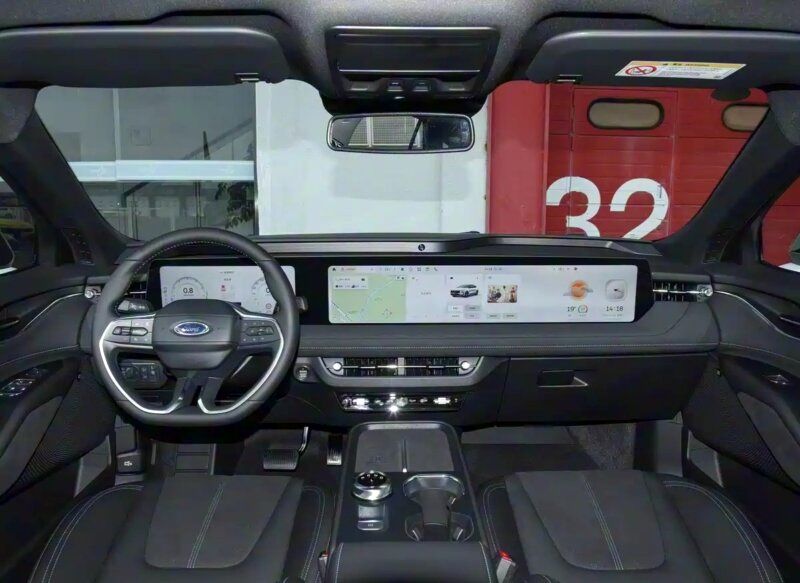 رونمایی از لاکچری ترین خودروی چینی / سدان خوش‌چهره در آستانه ورود به بازار + ویژگی ها و تصاویر 3