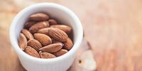 این آجیل، به تنهایی یک مکل غذایی است