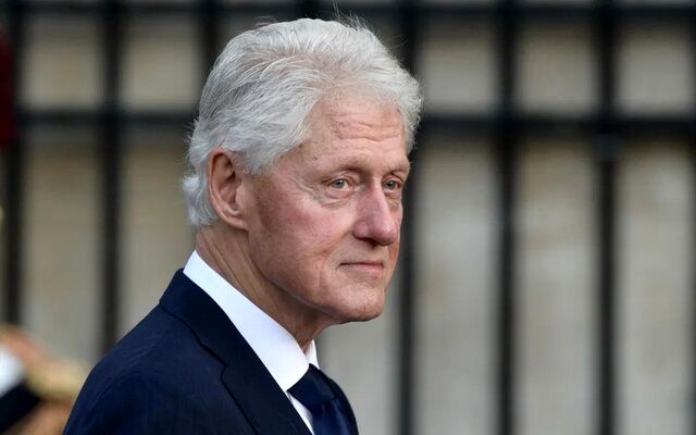 کلینتون خطاب به مردم آمریکا: بپاخیزید و صدای خود را بلند کنید